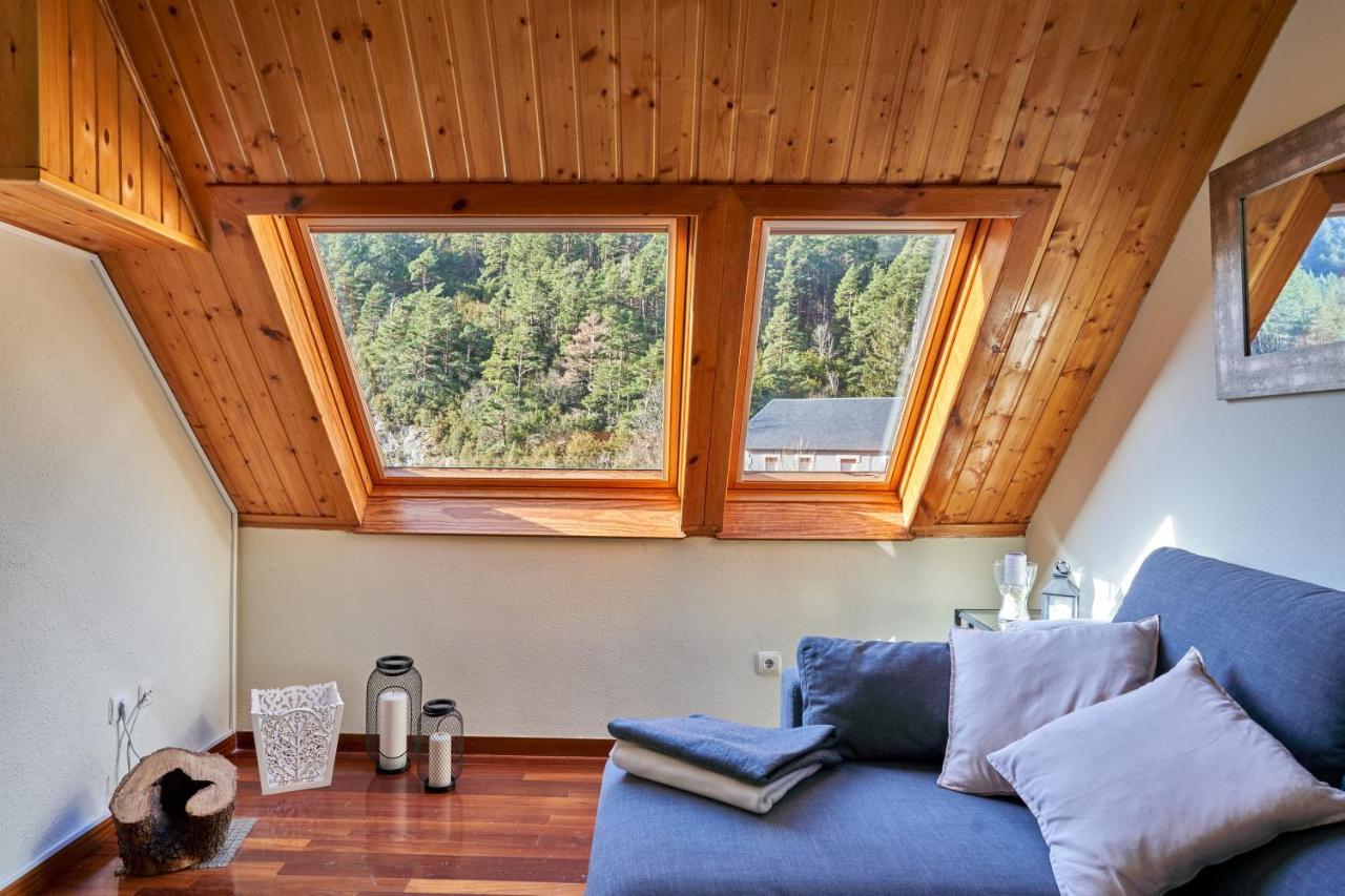 Magnifico Atico Duplex Con Vistas A La Montana Apartment Canfranc Exterior photo