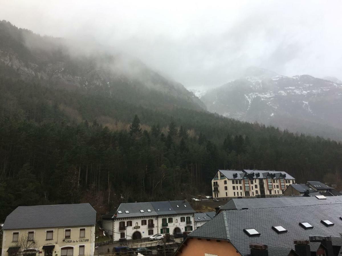 Magnifico Atico Duplex Con Vistas A La Montana Apartment Canfranc Exterior photo
